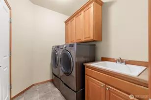 18725 35th Drive SE, Bothell, WA 98012 - Photo 33