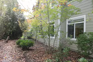 538 241st Ln SE, Sammamish, WA 98074 - Photo 5