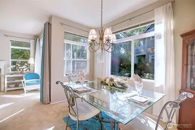 538 241st Lane SE, Sammamish, WA 98074 - Photo 13