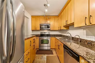 13620 NE 7th St, Bellevue, WA 98005 - Photo 5