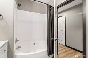 10015 186th Pl E, Puyallup, WA 98375 - Photo 13