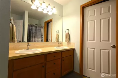 15826 104th Ave SE, Yelm, WA 98597 - Photo 11