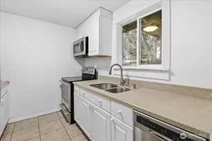 4404 SE 3rd Pl, Renton, WA 98059 - Photo 11