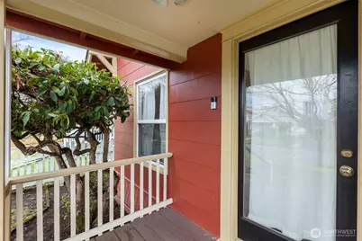 214 N Washington Avenue, Centralia, WA 98531 - Photo 5