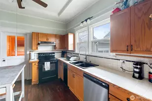 214 N Washington Ave, Centralia, WA 98531 - Photo 13