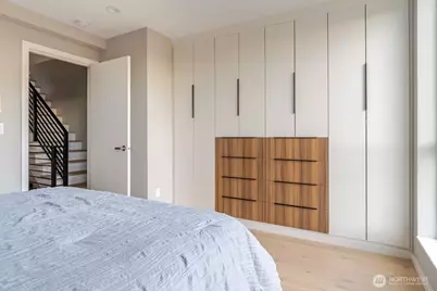 1709 20th Ave #A, Seattle, WA 98122 - Photo 17