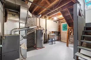 10450 Alderbrook Pl NW, Seattle, WA 98177 - Photo 13