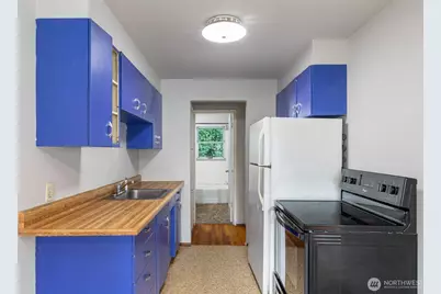 10450 Alderbrook Place NW, Seattle, WA 98177 - Photo 7