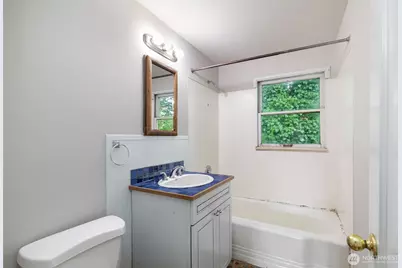 10450 Alderbrook Place NW, Seattle, WA 98177 - Photo 11