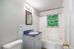 10450 Alderbrook Pl NW, Seattle, WA 98177 - Photo 11