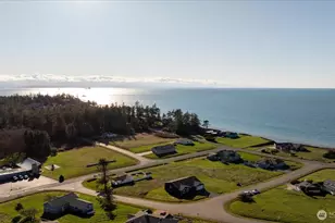 2691 Balboa Way, Coupeville, WA 98239 - Photo 37