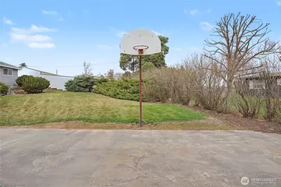 618 N S Street, Lind, WA 99341 - Photo 31