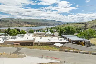 358 Ives St, Pateros, WA 98846 - Photo 33