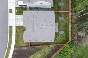 2210 SW Putnam Dr, Oak Harbor, WA 98277 - Photo 3