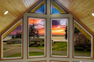 3425 Rose Ln, Camano Island, WA 98282 - Photo 9