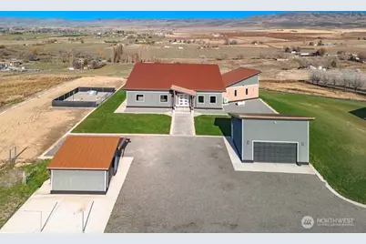 4232 Desmarais Road, Moxee, WA 98936 - Photo 35