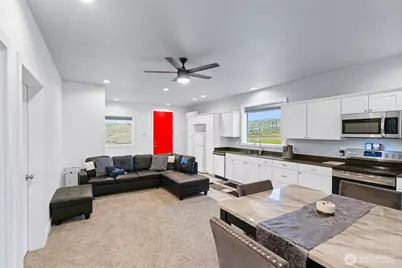 4232 Desmarais Road, Moxee, WA 98936 - Photo 29