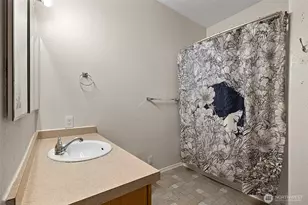 1011 E Fairhaven Ave, Burlington, WA 98233 - Photo 11