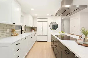 2830 32nd Ave W, Seattle, WA 98199 - Photo 9