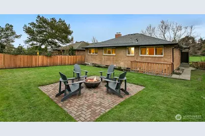 2830 32nd Avenue W, Seattle, WA 98199 - Photo 23