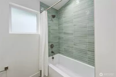 522 NE 89th Street #A, Seattle, WA 98115 - Photo 29