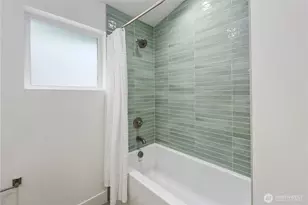 522 NE 89th St, Seattle, WA 98115 - Photo 29