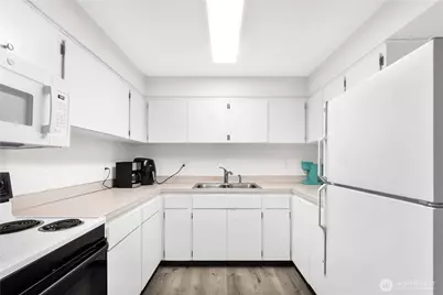 7009 181st Avenue E, Bonney Lake, WA 98391 - Photo 15