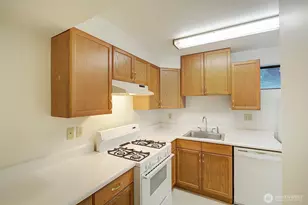 13536 28th Ave NE, Seattle, WA 98125 - Photo 27