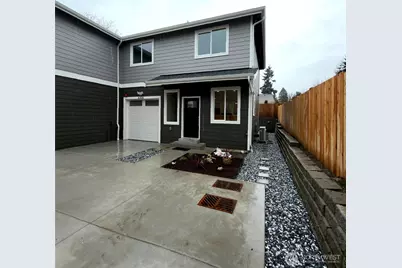 648 B SW 139th Street, Burien, WA 98166 - Photo 1