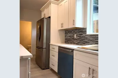 648 B SW 139th Street, Burien, WA 98166 - Photo 7