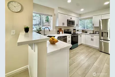 2957 142nd Place SE #F9, Bellevue, WA 98007 - Photo 9