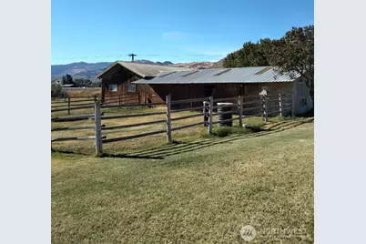 6 Jennings Loop Road, Oroville, WA 98844 - Photo 23