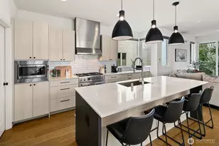 9212 11th Ave NW, Seattle, WA 98117 - Photo 5