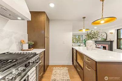 7727 19th Avenue NW, Seattle, WA 98117 - Photo 5