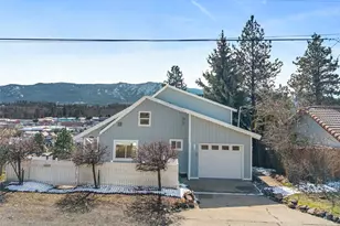 205 W 5th St, Cle Elum, WA 98922 - Photo 1