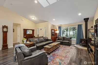 10278 NE Shore Drive, Indianola, WA 98342 - Photo 9