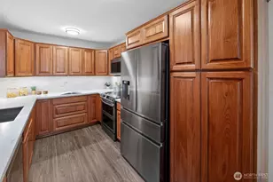 1101 Harbor Ave SW, Seattle, WA 98116 - Photo 9