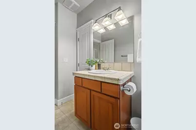 626 Glen Street #201, Edmonds, WA 98020 - Photo 27