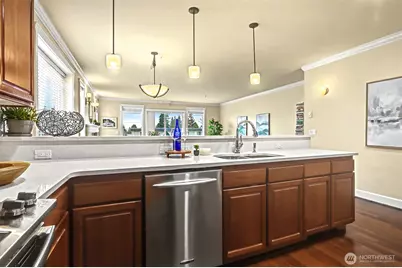 626 Glen Street #201, Edmonds, WA 98020 - Photo 15