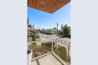 626 Glen Street #201, Edmonds, WA 98020 - Photo 29