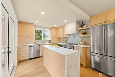 7536 13th Avenue NW, Seattle, WA 98117 - Photo 9