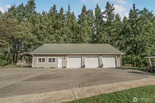 528 Waynes Ridge Cir, Camano Island, WA 98282 - Photo 35