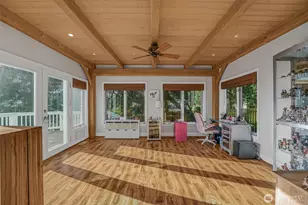 528 Waynes Ridge Cir, Camano Island, WA 98282 - Photo 15