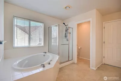 4036 Tribute Avenue E, Fife, WA 98424 - Photo 11