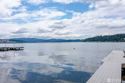 2642 E Lake Sammamish Parkway NE, Sammamish, WA 98074 - Photo 3