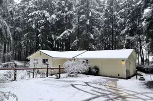 805 Island Blvd, Fox Island, WA 98333 - Photo 1