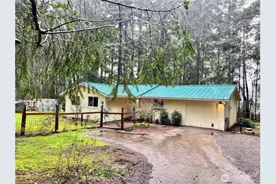 805 Island Boulevard, Fox Island, WA 98333 - Photo 13