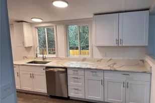 827 West Valley Hwy, Kent, WA 98032 - Photo 15