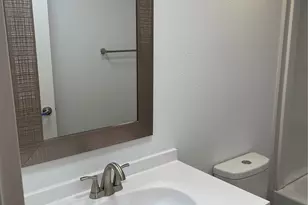 827 West Valley Hwy, Kent, WA 98032 - Photo 29