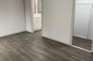 827 West Valley Hwy, Kent, WA 98032 - Photo 9